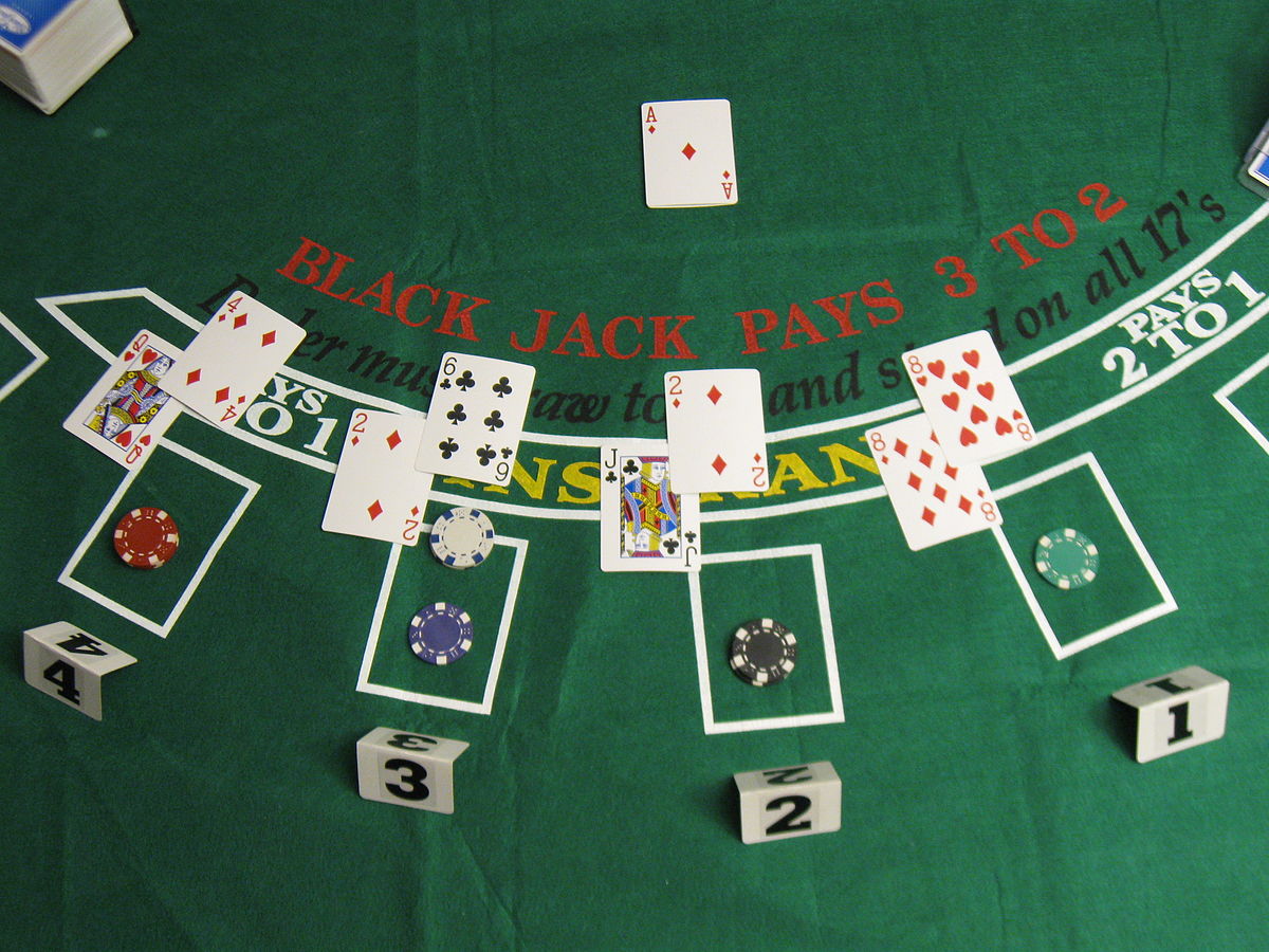 Does online gaming have better odds when it comes to blackjack? ... photo by CC user Scott Nazelrod on wikimedia commons