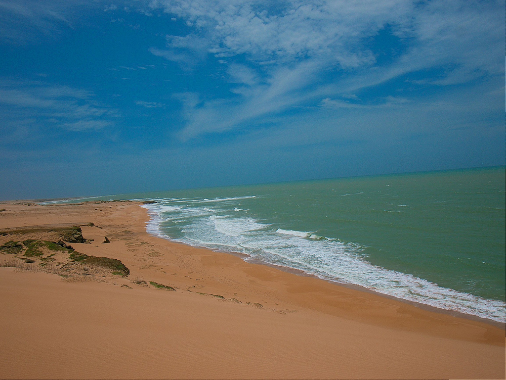 These dunes are the top tourist attractions in Punta Gallinas ... you should be here.